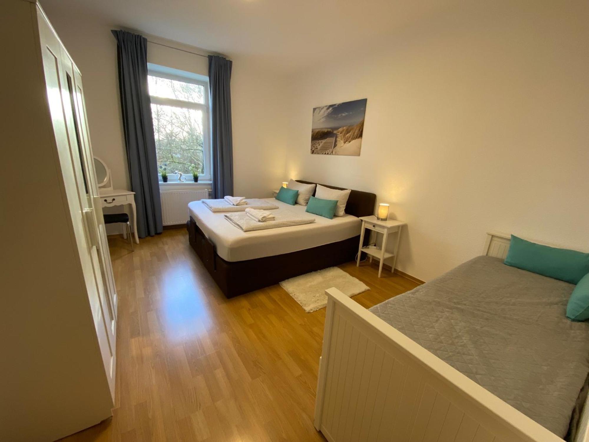 Zur Schleuse - Ferienwohnung Bis 6 Personen Mit Gem Garten Rostock Eksteriør billede