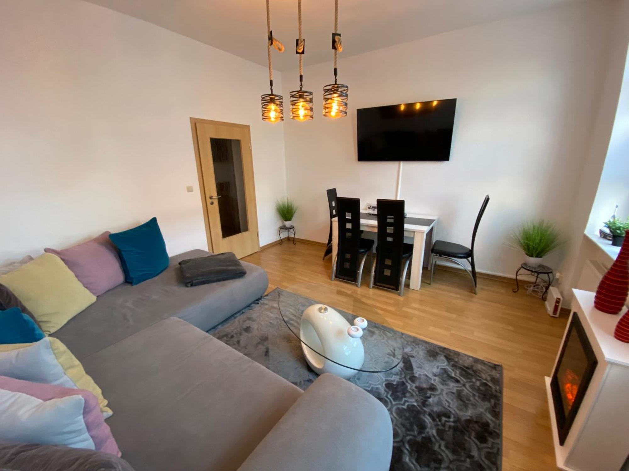 Zur Schleuse - Ferienwohnung Bis 6 Personen Mit Gem Garten Rostock Eksteriør billede